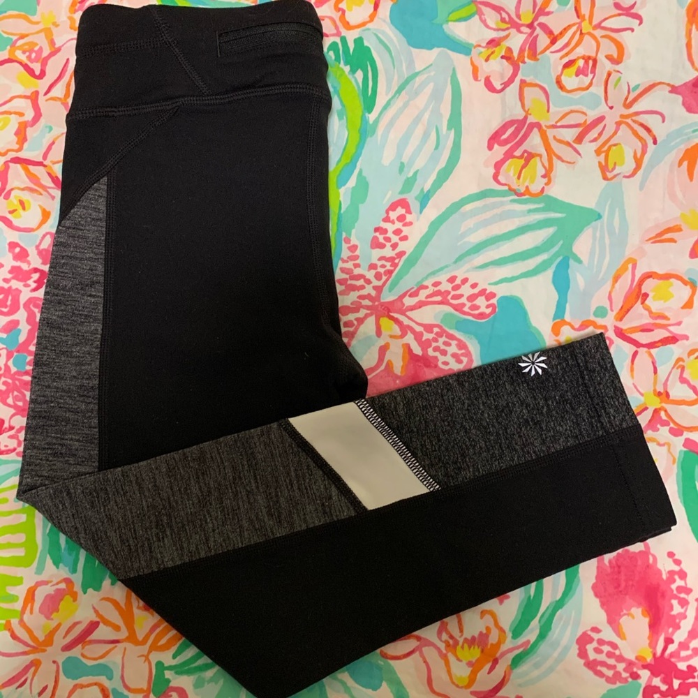 Athleta Girl Black Cropped Leggings